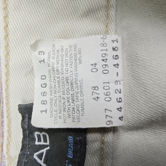 Levi's Silver Tab Cream Cargo Pants with Versatile Design Mens 34 X 30 - Picture 3 of 12